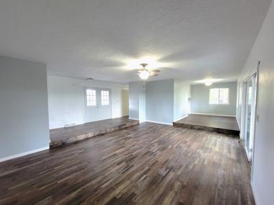 Beautifully remodeled 5 bedroom 3 bath home for sale - image 15