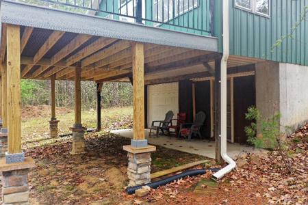 Cabin near Montauk State Park - image 27