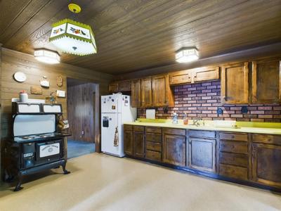 Harpster Idaho Mountain Retreat with Year Round Creek - image 39