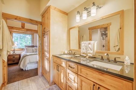 Colorado Log Home For Sale Between Ridgway & Telluride - image 41