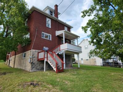 Cumberland MD Brick Colonial - image 3