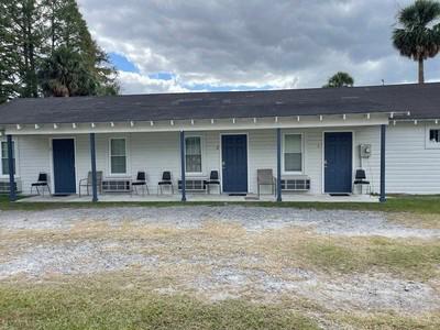 Motel W/4 Rooms And Retail Building On .51 Ac In Fargo  Ga - image 3