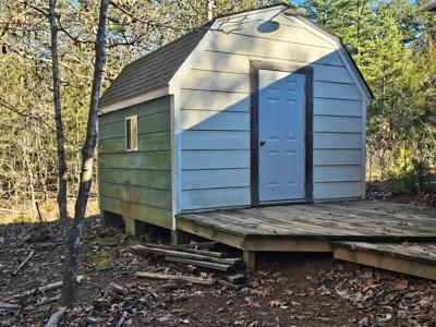 Southeasthern Oklahoma Wister Lake Cabin For Sale - image 23