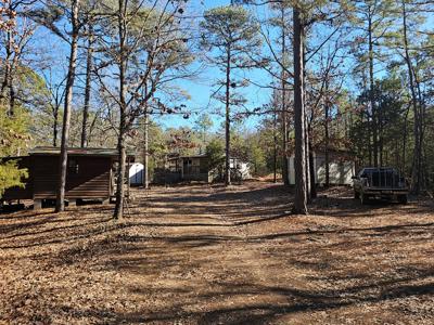 Southeasthern Oklahoma Wister Lake Cabin For Sale - image 2