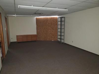 4,600 SqFt Multi-Tenant Office Building | Clinton, Oklahoma - image 8