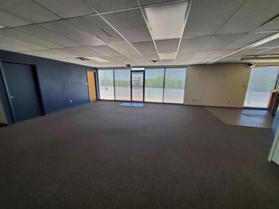 4,600 SqFt Multi-Tenant Office Building | Clinton, Oklahoma - image 10